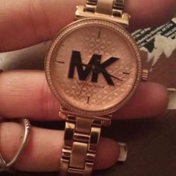 MK Watch With Extra Links 