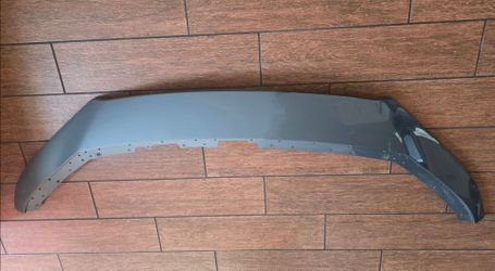 Mazda3 upper bumper molding