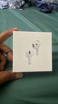 Apple AirPods 4 with ANC