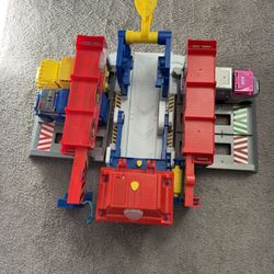 Paw Patrol Bug Truck Stop 
