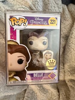 Funko Pop- Gold Metallic with pin-princess Belle