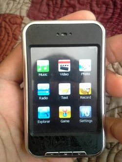 2gb Touchscreen mp4/radio player new in box