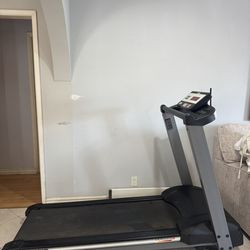Bodyguard Fitness “Odyssey LS” treadmill