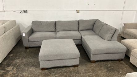 Sectional Sofa - Delivery/Financing Available