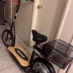 Razor EcoSmart Metro Electric Scooter