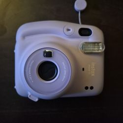 Instax Mini 11 With Case