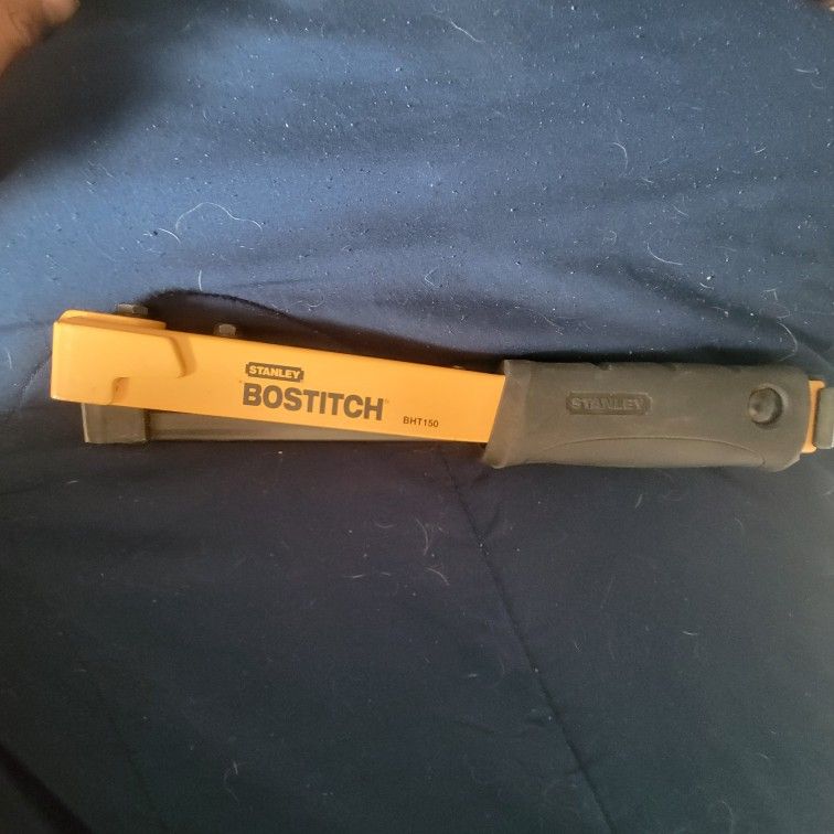 Bostich Hammer Staple