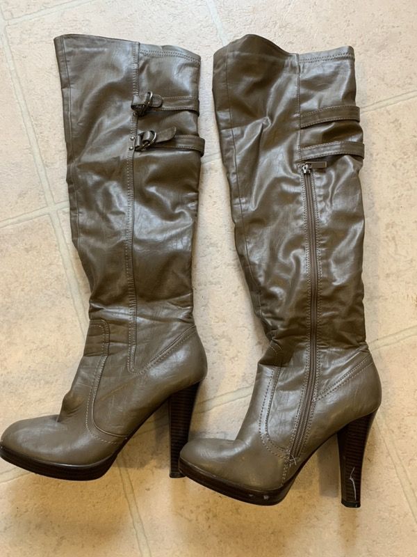 Thigh high boots size 7.5