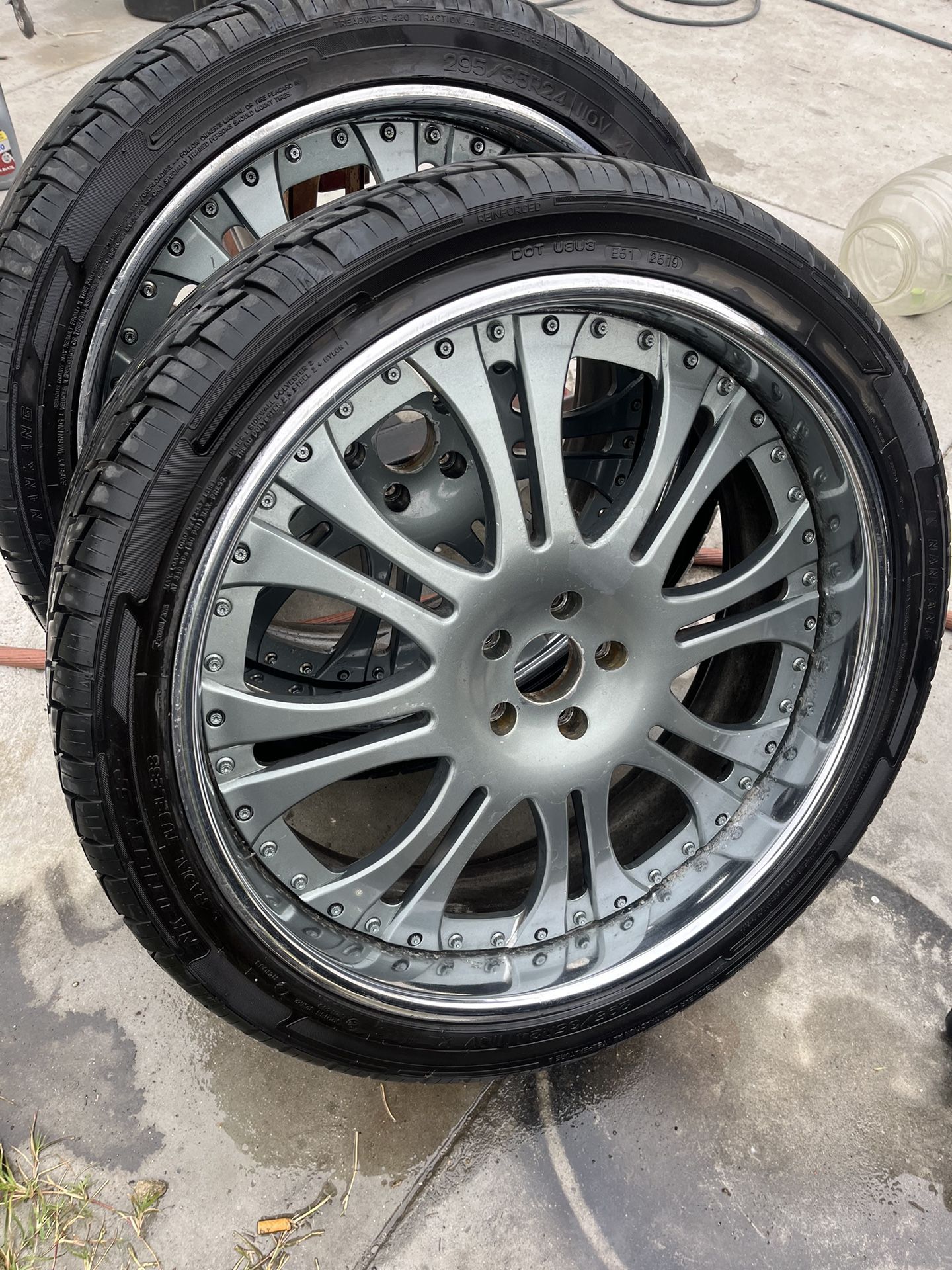 Atlas Force UHP Tire - 295/35R24 110V XL - All Season High Performance, 520AAA UTQG