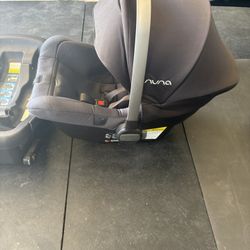 Nina Pipa Car Seat And Base