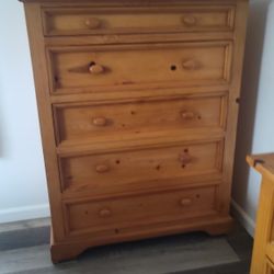 Pine King Size Bedroom Set