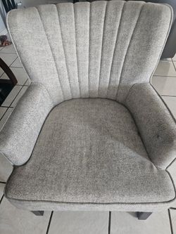 Accent Chairs