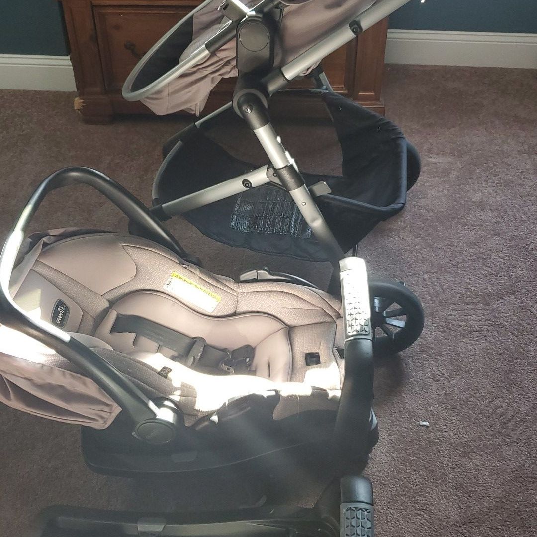 evenflo car seat and stroller with extra base