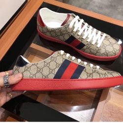 Gucci Shoes 