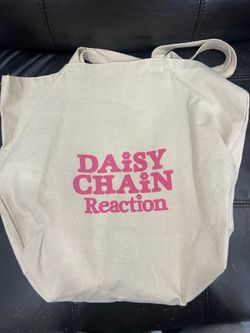 Olivia Rodrigo Daisy chain festival tote bag