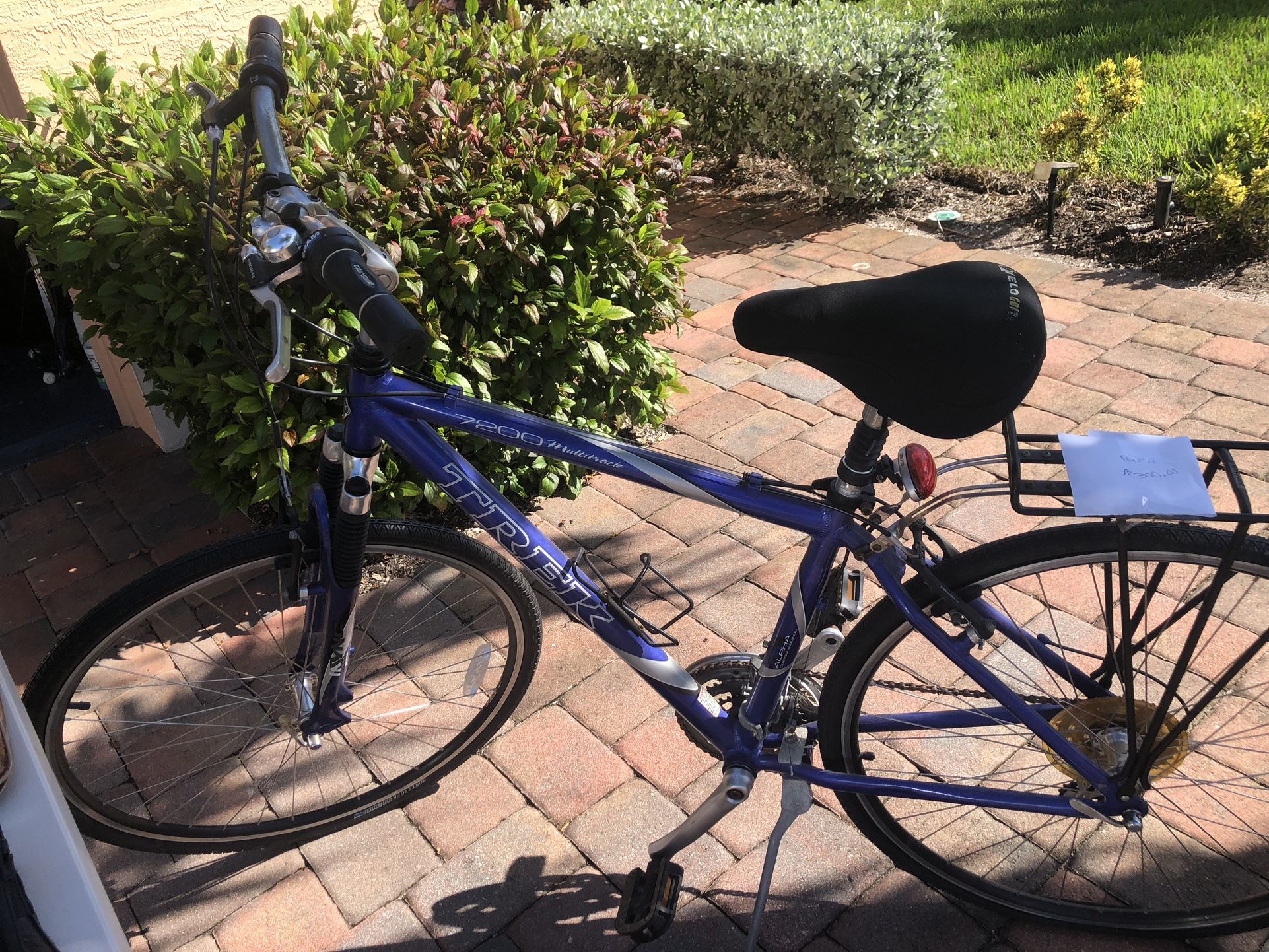 TREK Men’s 2700 Bike