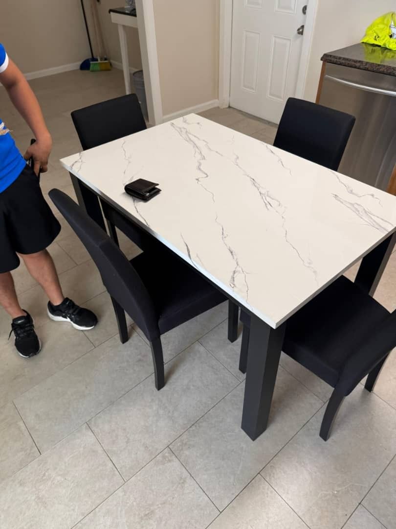 Selling New Dining Set