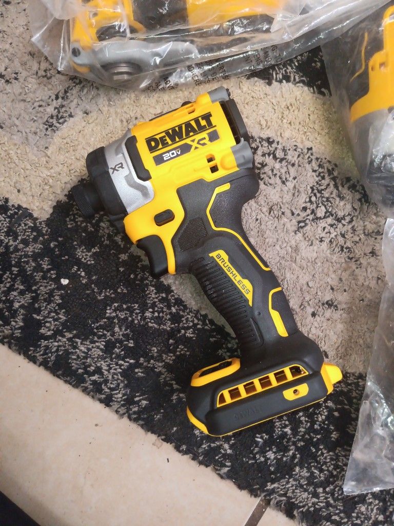 DeWalt 20V MAX XR 1/4 in. Cordless Brushless 3-Speed Impact Driver Tool Only