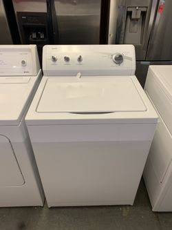 Newer Kenmore super capacity plus washer 1 year warranty