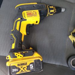 DCF620 DeWalt Drywall Screwgun