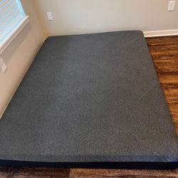 Queen Mattress, Telino 8 inch Medium Memory Foam Mattress with Breathable Cover