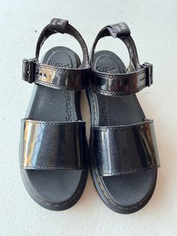 Kids Dr. Martens leather sandals