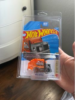 Hotwheels total disposal regular treasure hunt