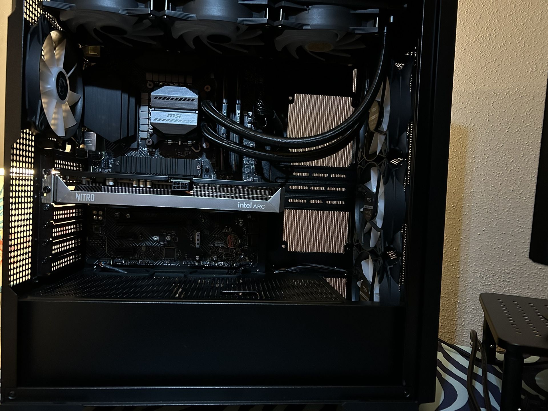 i7-14700KF / Intel Arc B580 Gaming PC