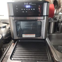 Instant Pot Fryer Oven  10qt 1500w Works Excellent 