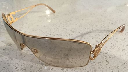 Chanel vintage sunglasses Rare Gold w/ Swarovski crystals for Sale in  Glendale, CA - OfferUp