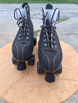 Roller Skates/Patines