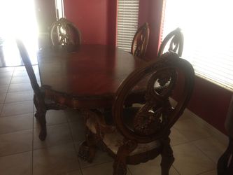 Dinner table with 5 chairs
