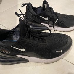 Nike Air 270