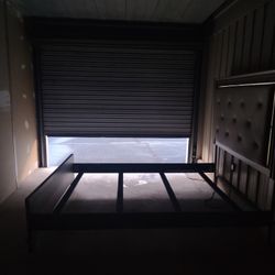Queen Velvet LED Bedset (Delivery Option)