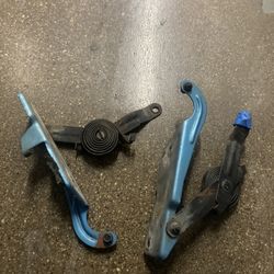 OBS Chevy/GMC Hood Mounts w/Hinges