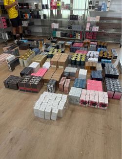 Perfumes and cologne ￼