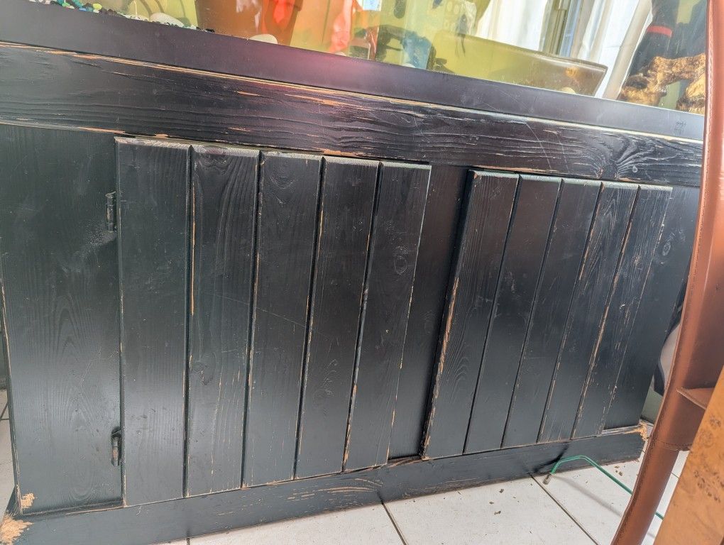 Tank, Stand And Light 