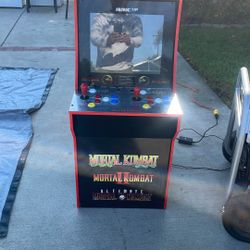 Arcade 1 Up Mortal Kombat2