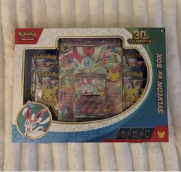 Pokemon 30th Sylveon Ex Box