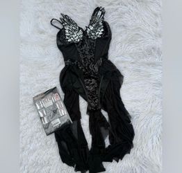 Women’s black angel costume