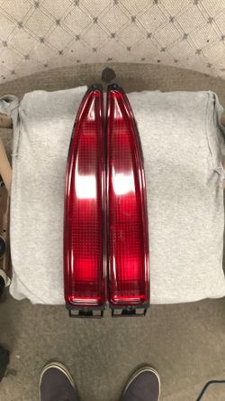 Cadillac Fleetwood brougham tail lamps tail lights