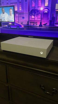 Xbox One Slim