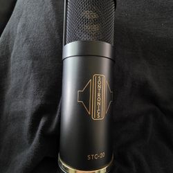 Sontronics STC-20 Condenser Microphone – XLR Studio Mic – Clean