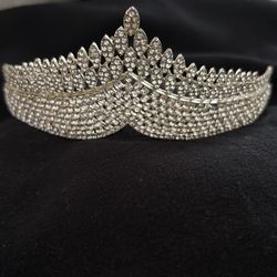 Quince/Sweet 16 crown