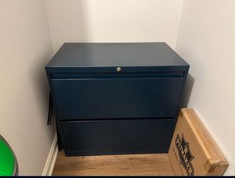 Free Metal Encased File Cabinet(No Keys)