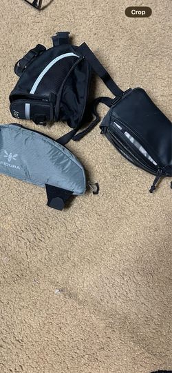Bicycle bags . Specialized , apidura
