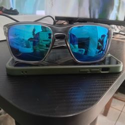 Oakley Sunglasses 