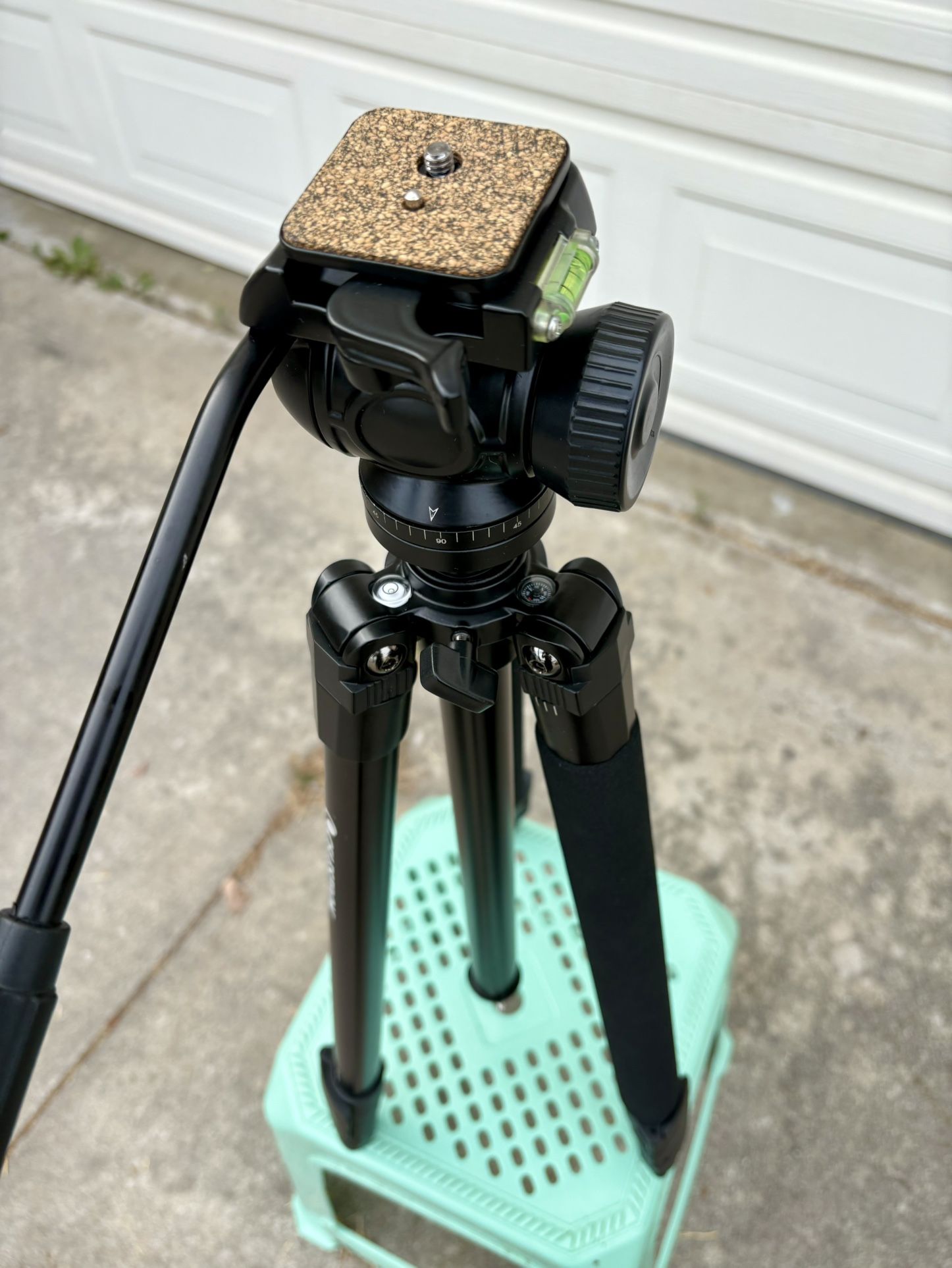 Celestron 82050 TrailSeeker Tripod (Black)