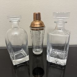 Bar Cart Accessories / Decanter / Mixer