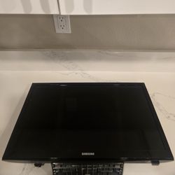 Small Samsung TV